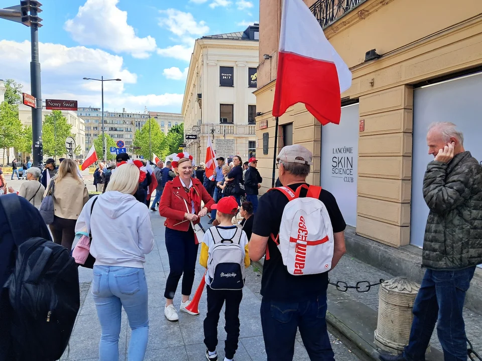 Dwa wyborcze marsze przeszły przez Warszawę