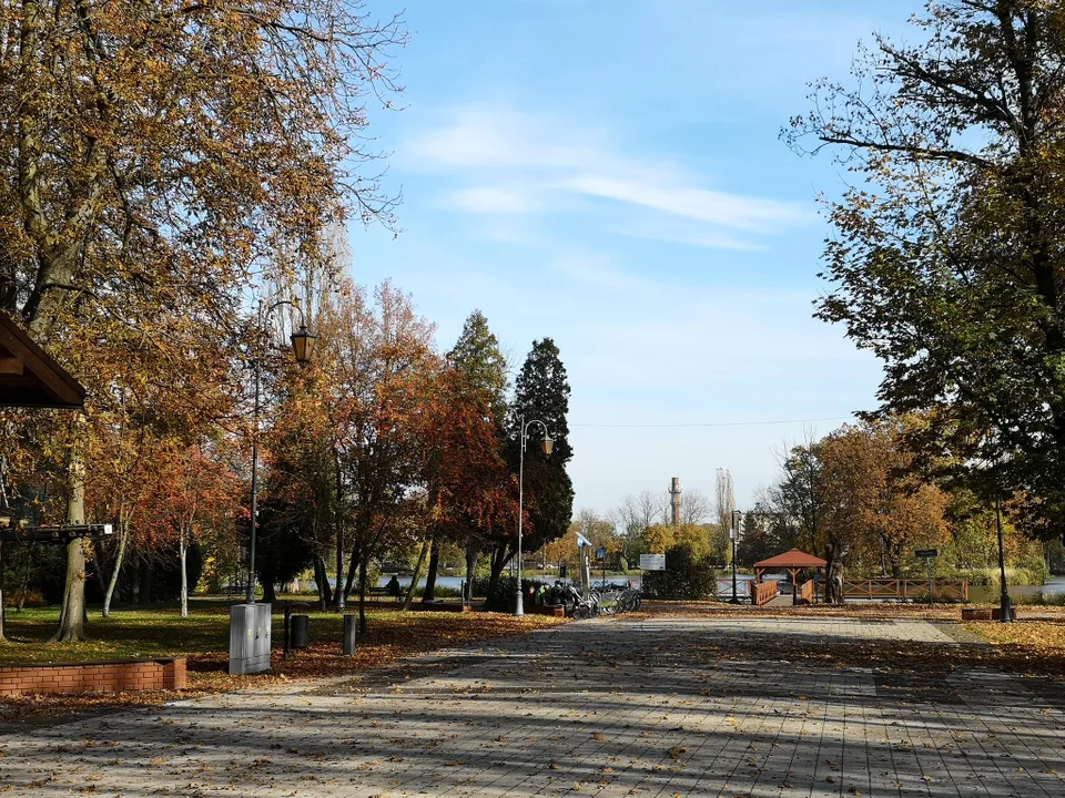 Zgierzanie korzystają z pięknej jesiennej pogody