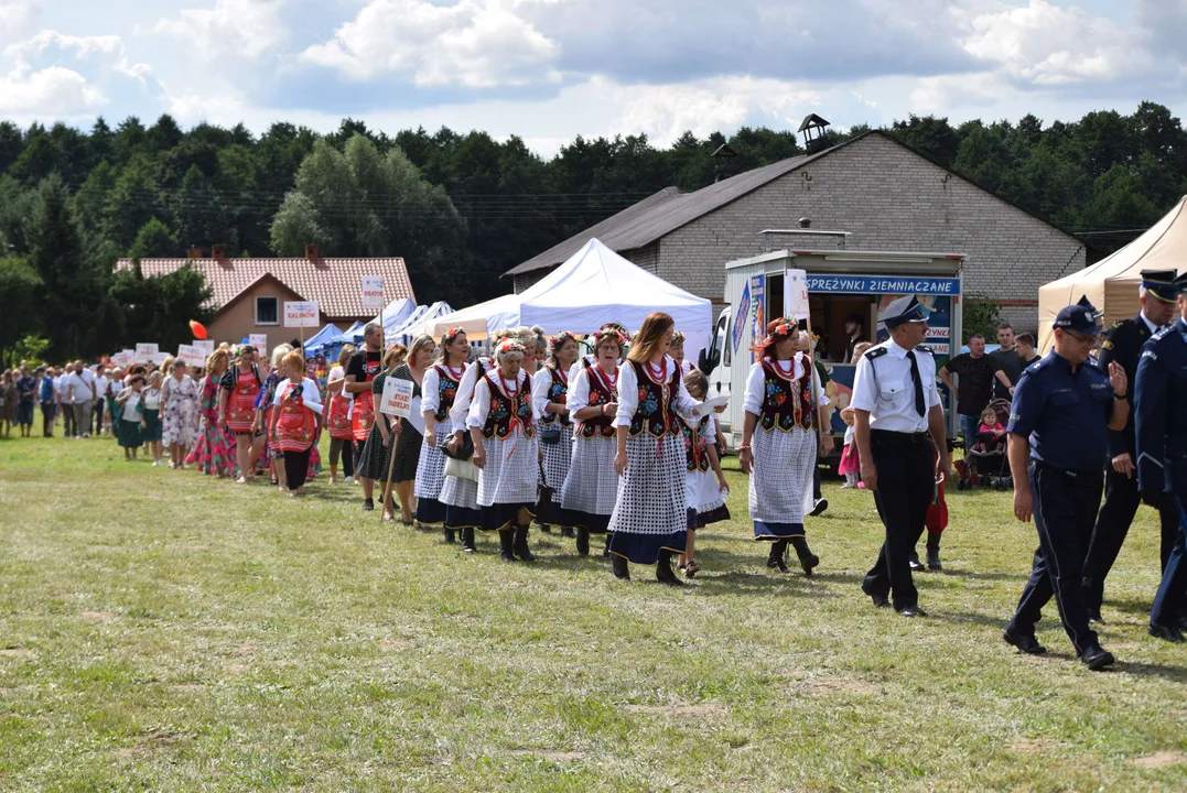 Dożynki gminy Stryków w Warszewicach