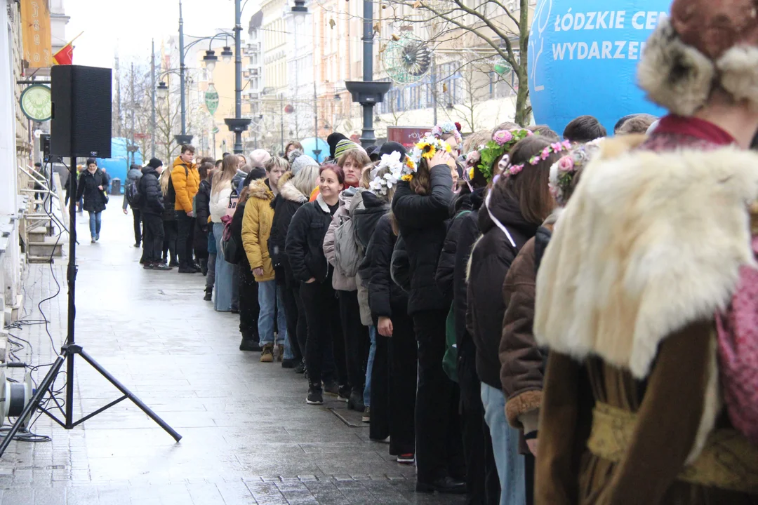 Polonez dla Łodzi 2024 na ul. Piotrkowskiej w Łodzi