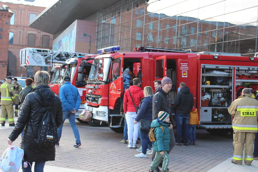 Święto Niepodległości przed Manufakturą