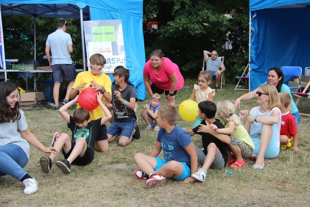 Piknik w parku na Młynku w Łodzi