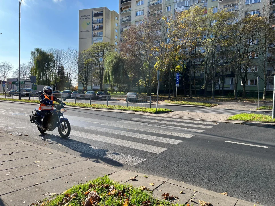 Kierujący pojazdami zawsze muszą ustąpić pierwszeństwa pieszym. Co na to łodzianie?