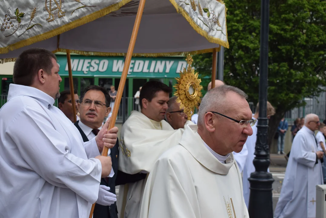 procesja Bożego Ciała w parafii Matki Bożej Dobrej Rady w Zgierzu