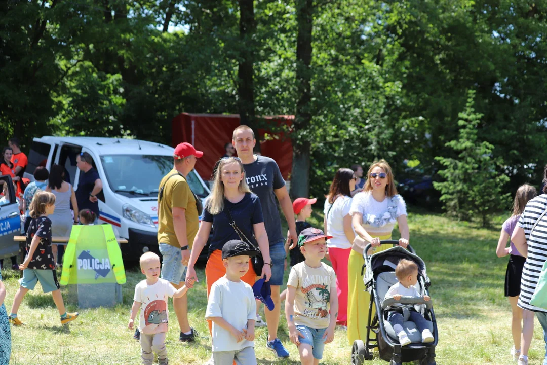 Piknik rodzinny z okazji dnia dziecka na Młynku w Łodzi