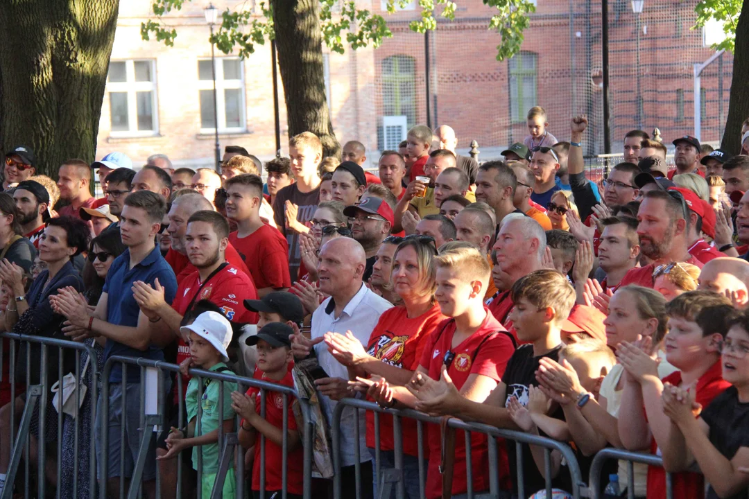 Piłkarskie emocje na Księżym Młynie