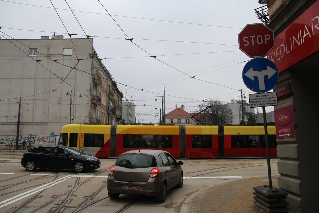 Tramwaje i autobusy MPK Łódź powróciły na Legionów