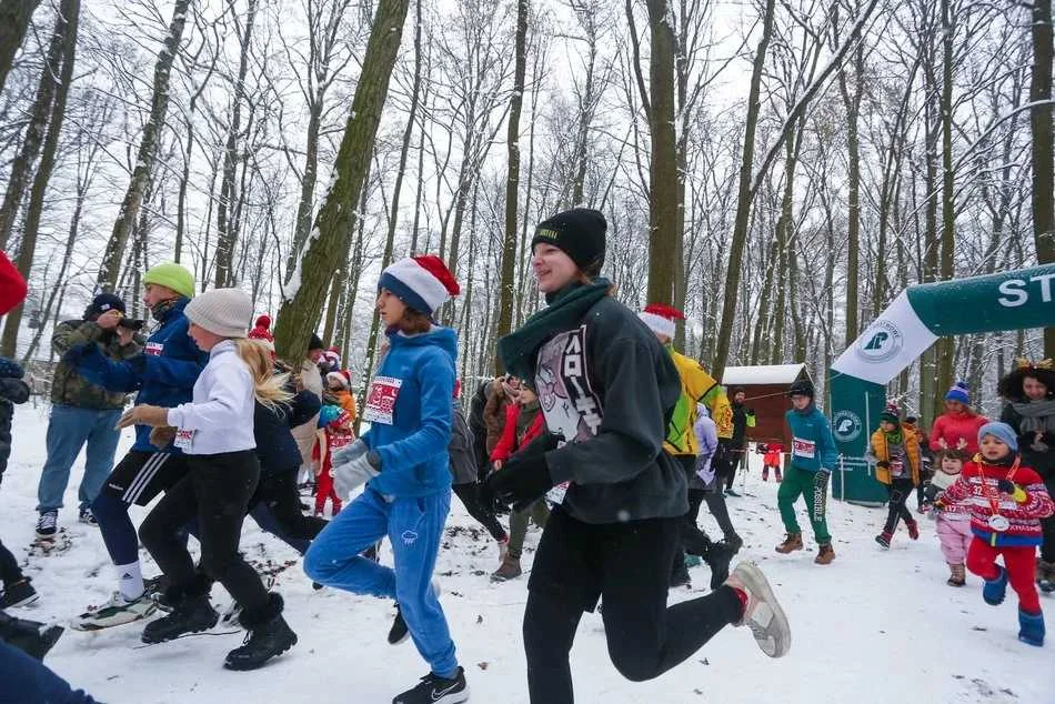 Xmas Run 2023 w Lesie Łagiewnickim w Łodzi