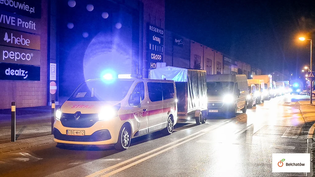 Konwój z darami dla powodzian wyruszył przed świtem. Mieszkańcy pokazali ogromne serce! [FOTO] - Zdjęcie główne