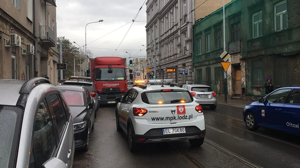 Utrudnienia na ulicy Pomorskiej - awaria ciężarówki zatrzymała tramwaje MPK Łódź