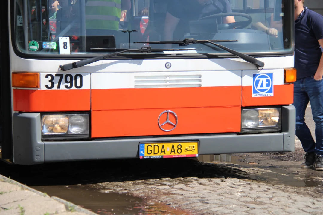 30. lecie Mercedesów O405N - pierwszego autobusu niskopogłowego w Łodzi