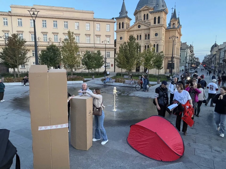 Manifestacja Łódzkiego Stowarzyszenia Lokatorów