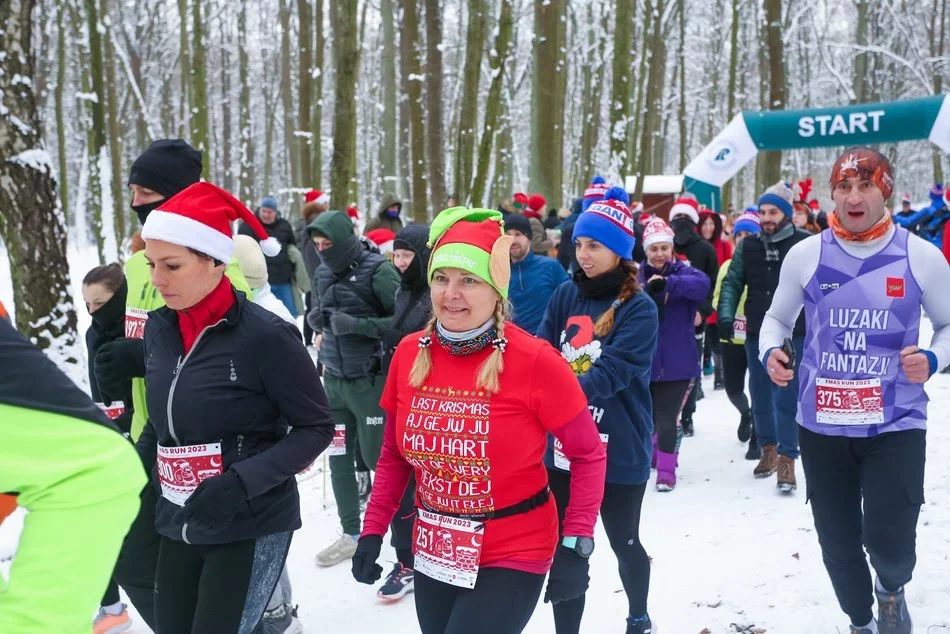 Xmas Run 2023 w Lesie Łagiewnickim w Łodzi