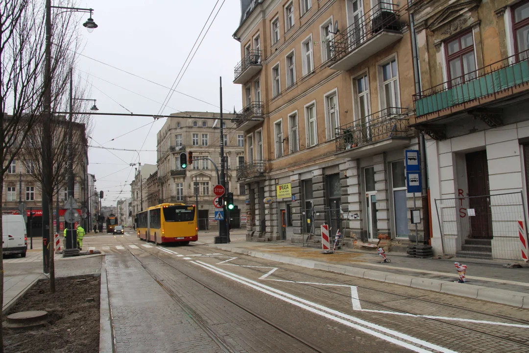 Tramwaje i autobusy MPK Łódź powróciły na Legionów