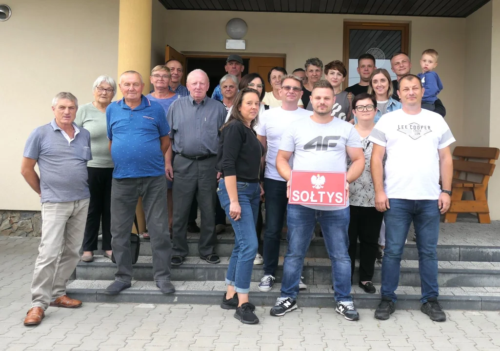 Historyczne wybory pod Bełchatowem. Mieszkańcy zrobili to pierwszy raz [FOTO] - Zdjęcie główne