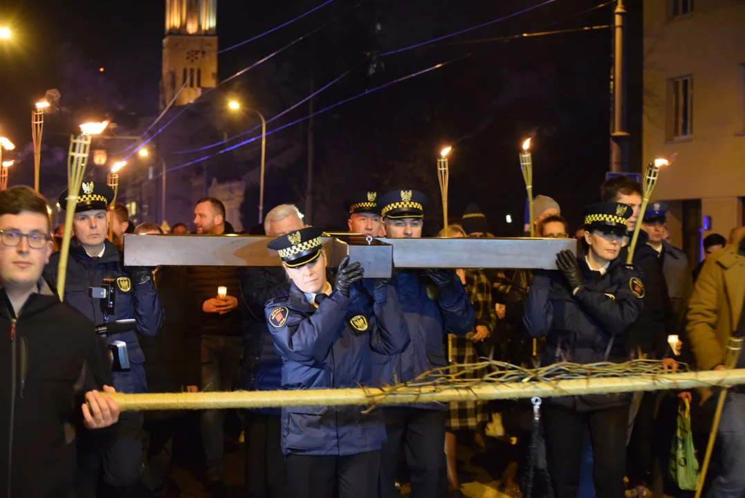 Ekumeniczna droga krzyżowa przeszła ulicami Łodzi