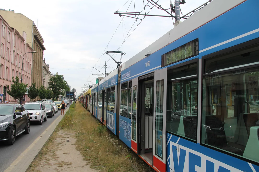 Zatrzymanie ruchu tramwajów na ul. Zachodniej w Łodzi - 12.07.2023