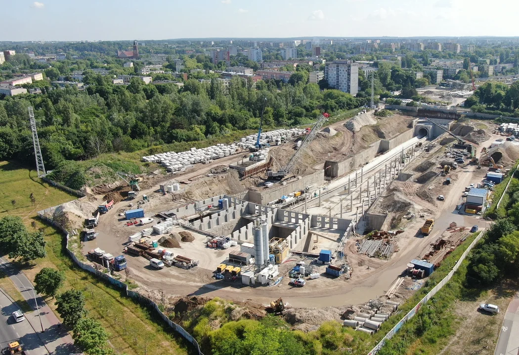 Budowa tunelu kolejowego pod Łodzią