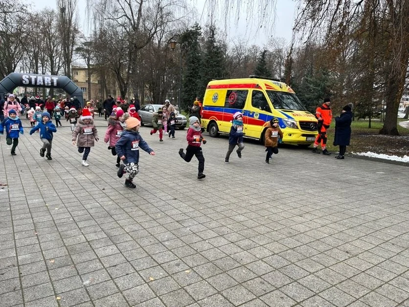 Bieg Mikołajkowy w Zgierzu.