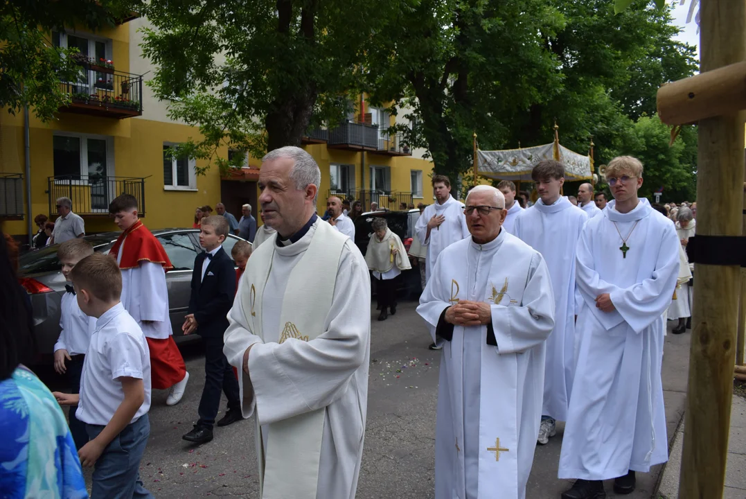 procesja Bożego Ciała w parafii Matki Bożej Dobrej Rady w Zgierzu