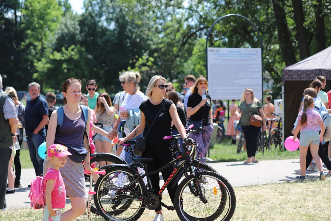 Piknik rodzinny z okazji dnia dziecka na Młynku w Łodzi