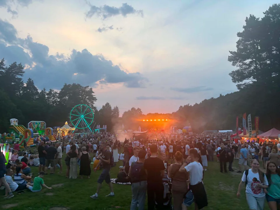 Gwiazdy Disco Polo i wielki ogień. Tak wyglądały Sobótki w Żukowie