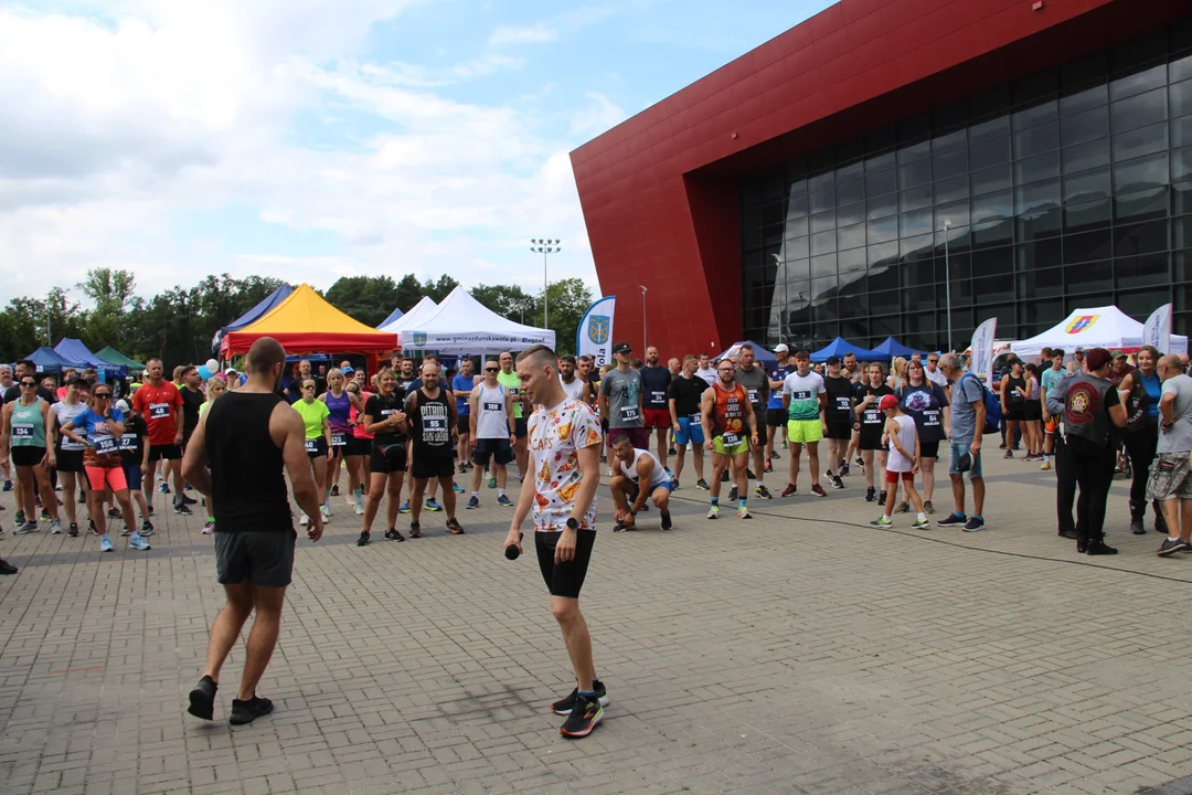 Piknik rodzinny "Bezpieczne Wakacje z Mundurem" pod Atlas Areną