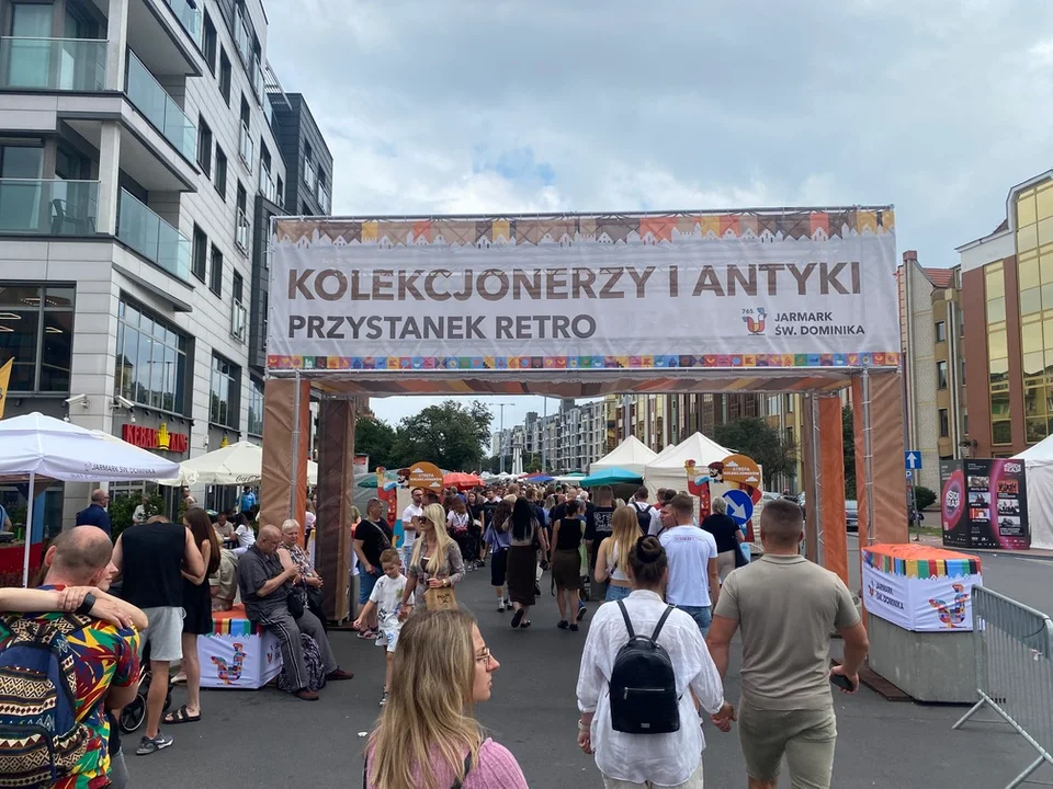 Jarmark św. Dominika przyciąga tłumy turystów
