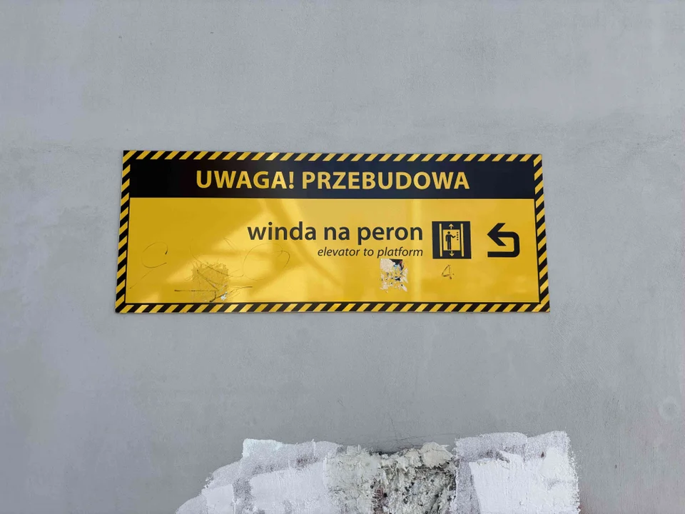 Jak wygląda dojście na perony podczas remontu budynku dworca Łódź Kaliska?