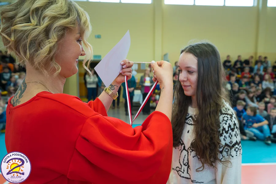 Puchary i złote medale. Tak wygląda podsumowanie półrocza w zelowskiej szkole [FOTO] - Zdjęcie główne