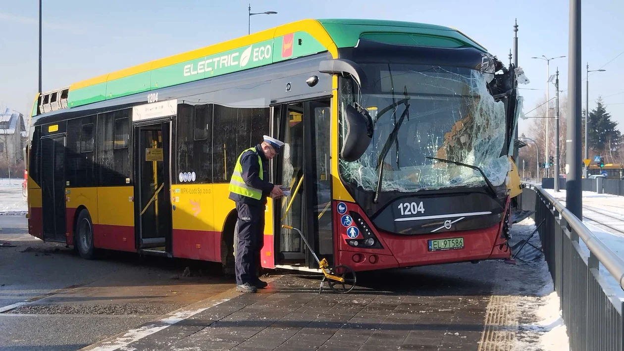 Zderzenie autobusów na Retkini