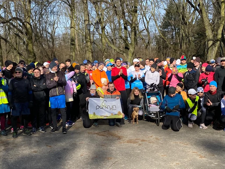 Blisko 500 uczestników na 500-tną edycję parkrun Łódź. Co tam się działo [GALERIA] - Zdjęcie główne