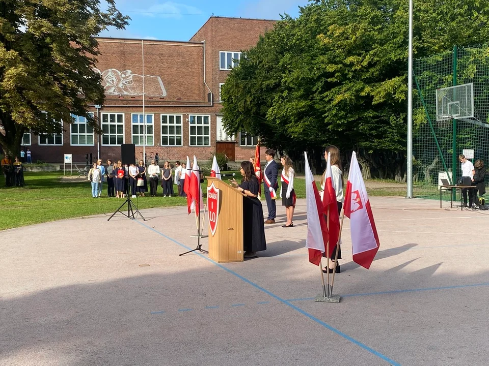 Rozpoczęcie roku szkolnego 2025/2026 w II LO w Gdańsku.