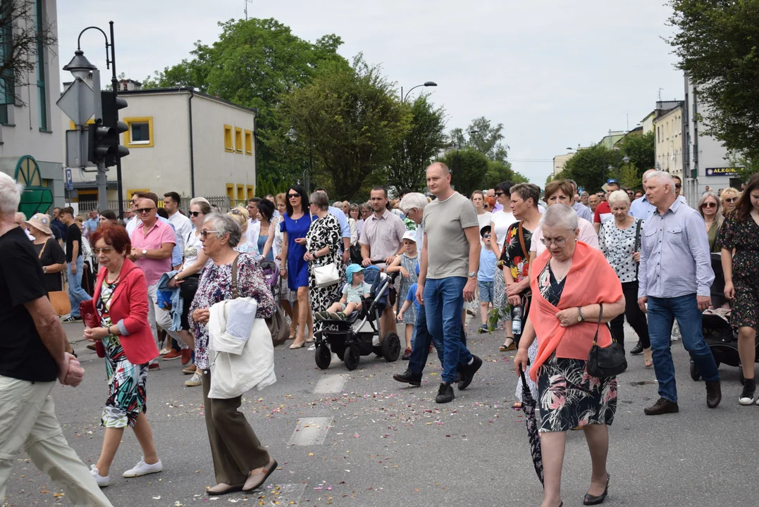 procesja Bożego Ciała w parafii Matki Bożej Dobrej Rady w Zgierzu