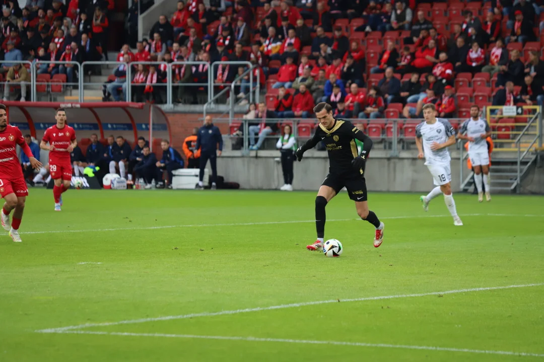 Widzew Łódź kontra Puszcza Niepołomice