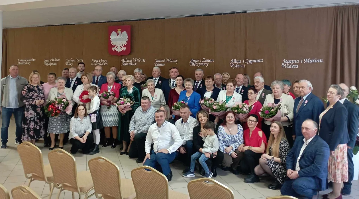 Pół wieku razem! Małżeństwa spod Kutna świętowały Złote Gody [FOTO] - Zdjęcie główne