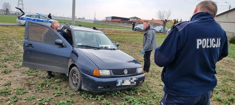 Policyjny pościg w regionie. Uciekinier był poszukiwany listem gończym [ZDJĘCIA/WIDEO] - Zdjęcie główne