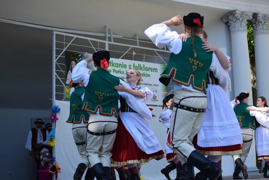 Spotkanie z folklorem w Parku Julianowskim