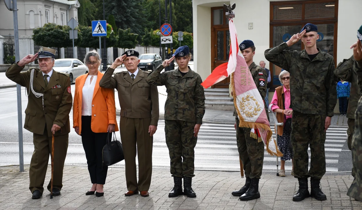 Oddali hołd powstańcom warszawskim