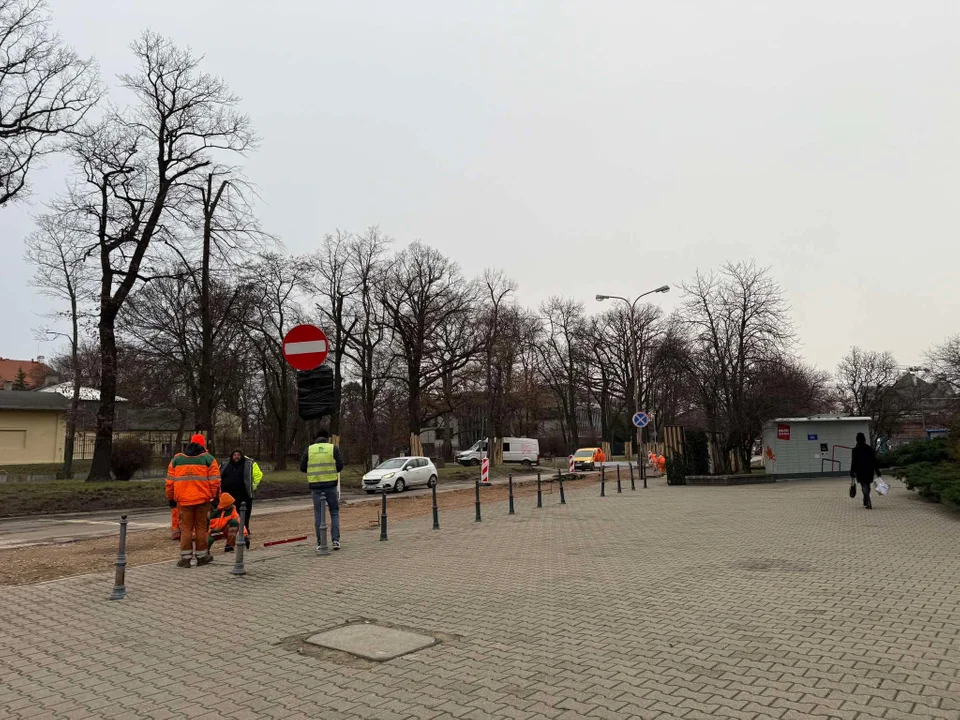 Utrudnienia w Łodzi. Wciąż trwa remont Tymienieckiego i Sienkiewicza