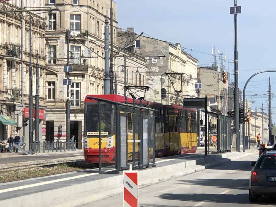 Powrót przystanków MPK Łódź przy skrzyżowaniu ul. Zachodniej z Legionów