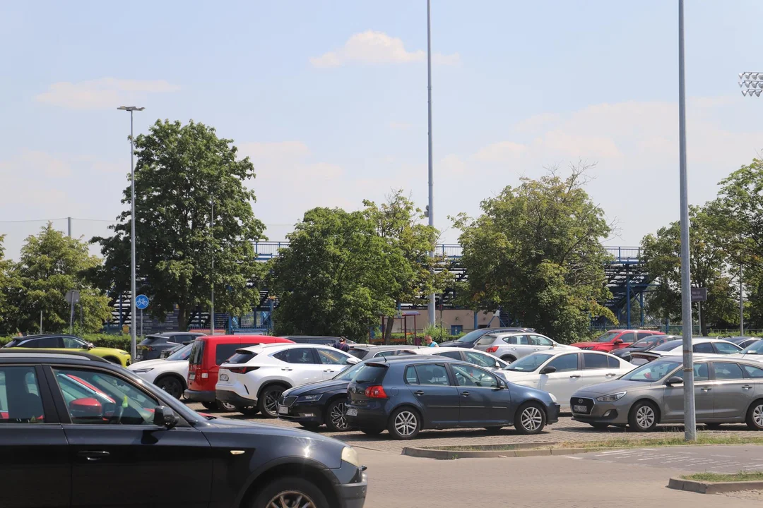 Oblężenie w kutnowskim centrum handlowym