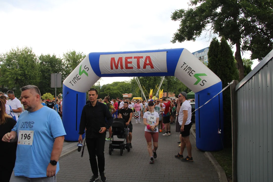 Piknik rodzinny fundacji „Daj piątaka na dzieciaka” na Bałutach