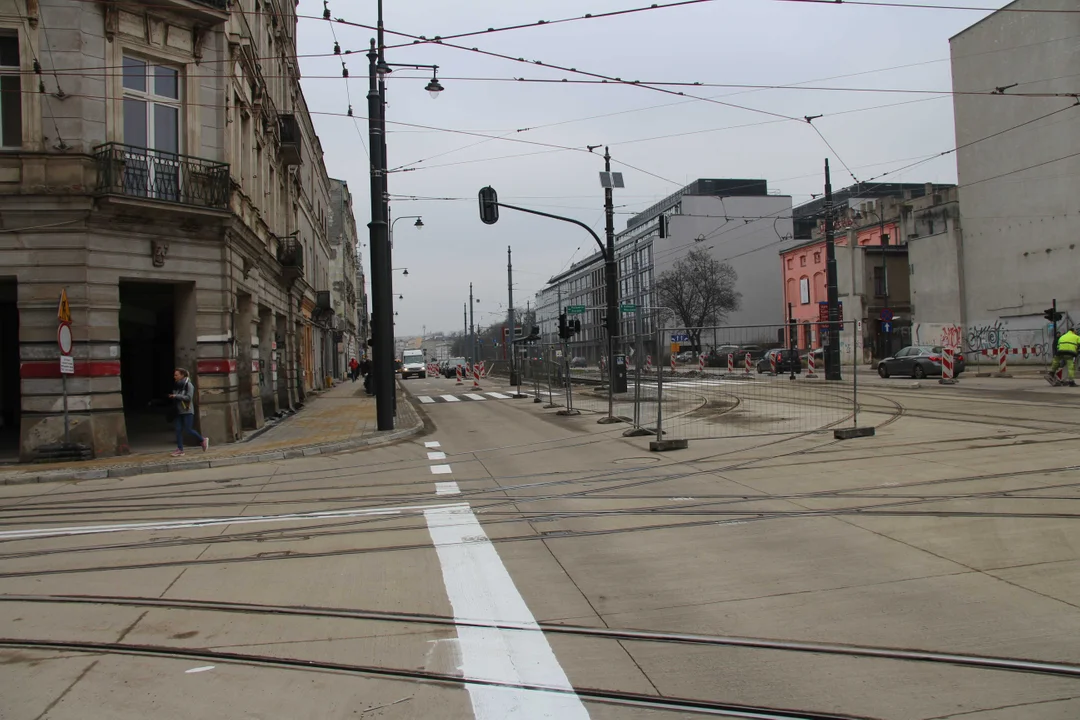 Tramwaje i autobusy MPK Łódź powróciły na Legionów