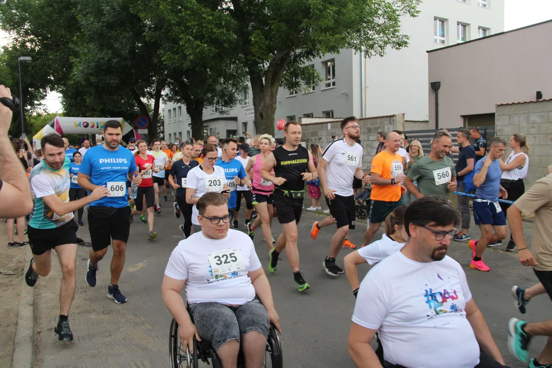 Piknik rodzinny fundacji „Daj piątaka na dzieciaka” na Bałutach