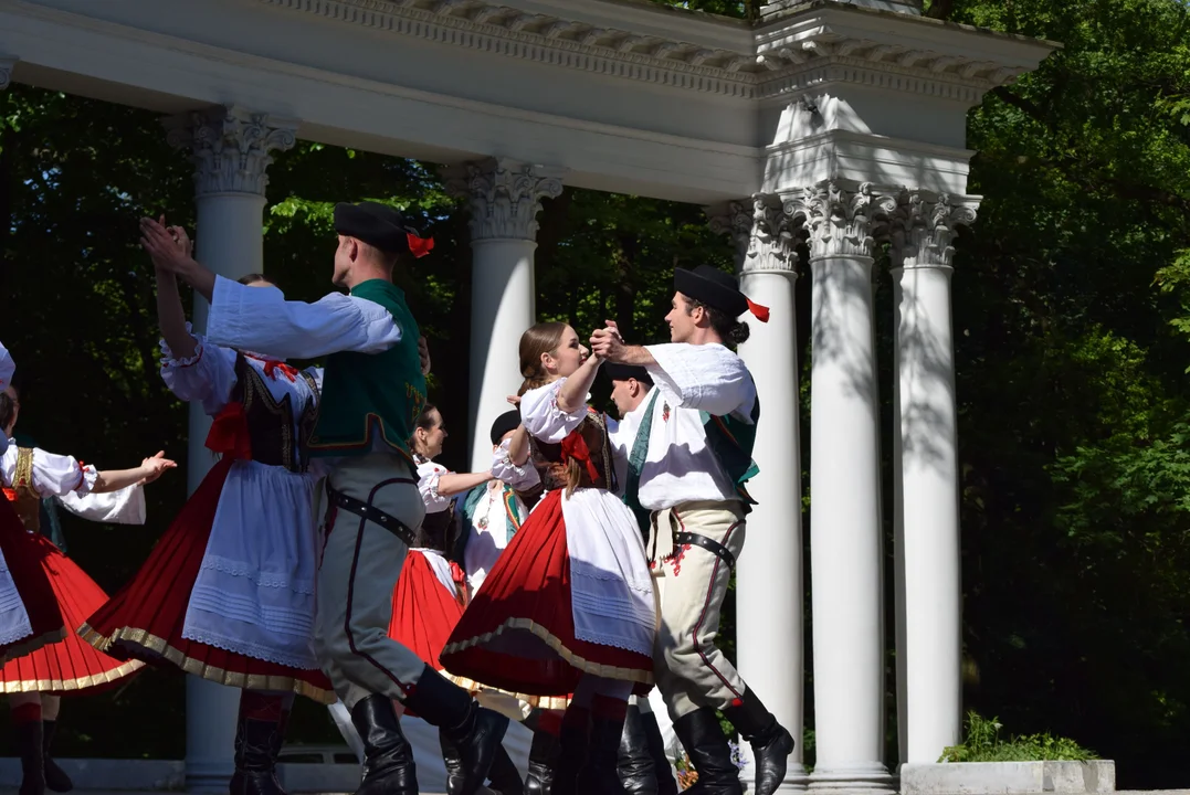 Spotkanie z folklorem w Parku Julianowskim