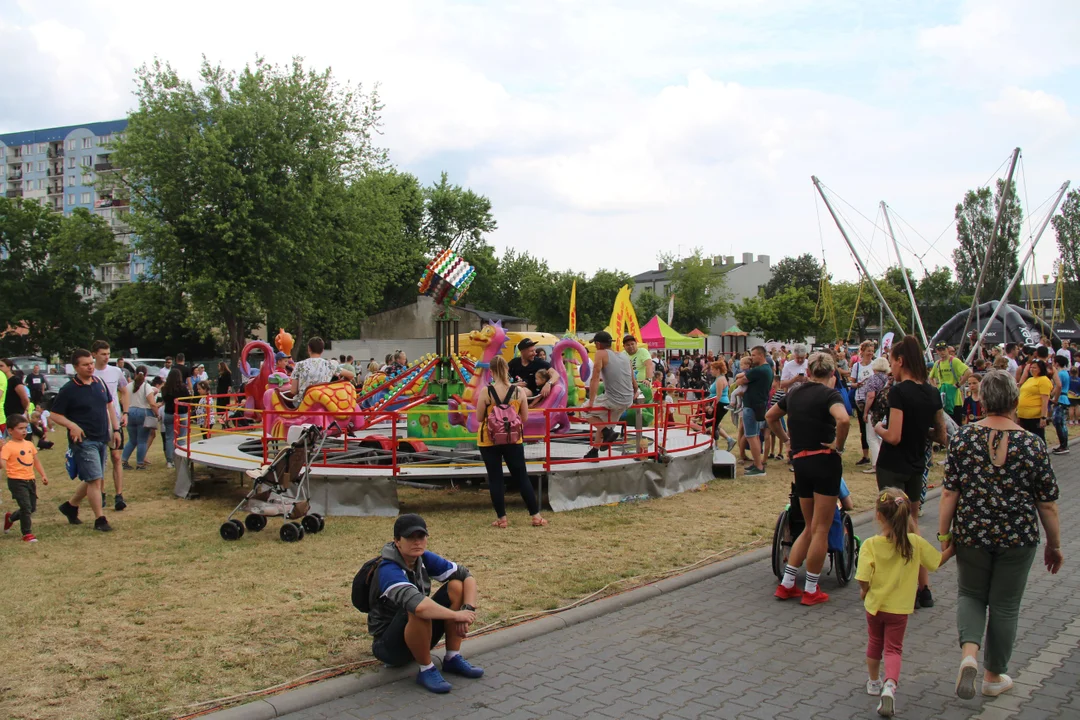 Piknik rodzinny fundacji „Daj piątaka na dzieciaka” na Bałutach