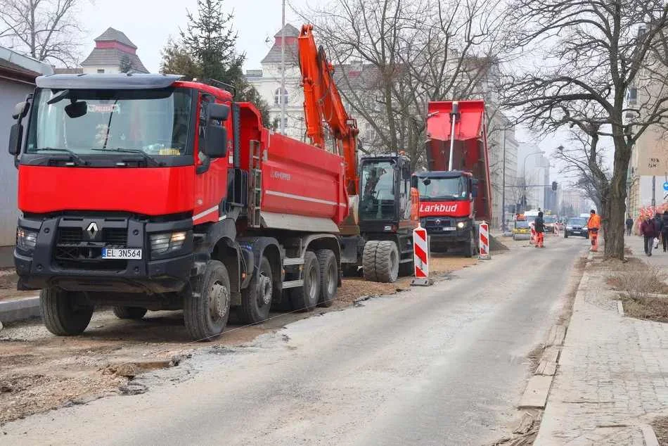 Kolejny etap przebudowy ważnej ulicy w centrum. MPK wprowadza zmiany