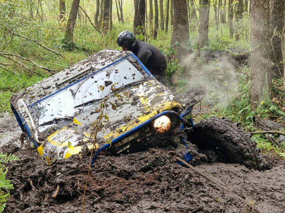 Las, błoto, adrenalina i świetna zabawa. Tak wyglądało Wyrowisko 2022 [FOTO] - Zdjęcie główne