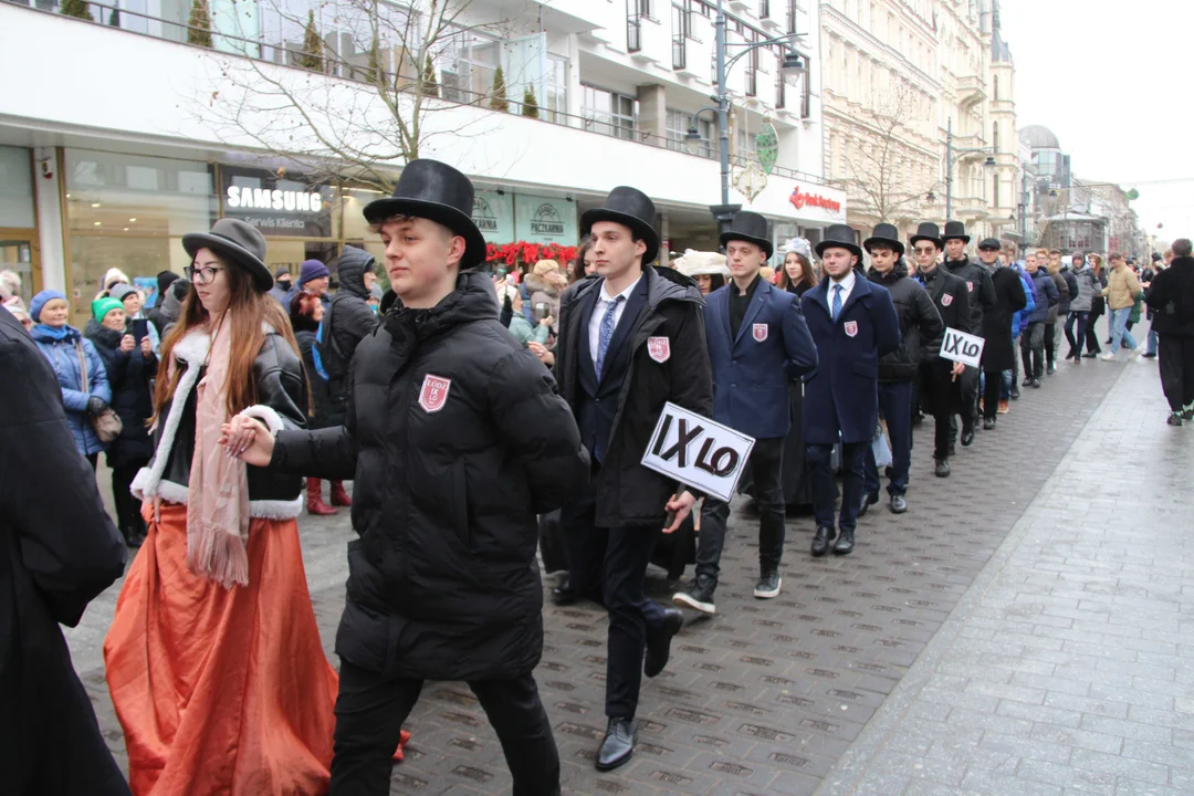 Polonez dla Łodzi 2024 na ul. Piotrkowskiej w Łodzi